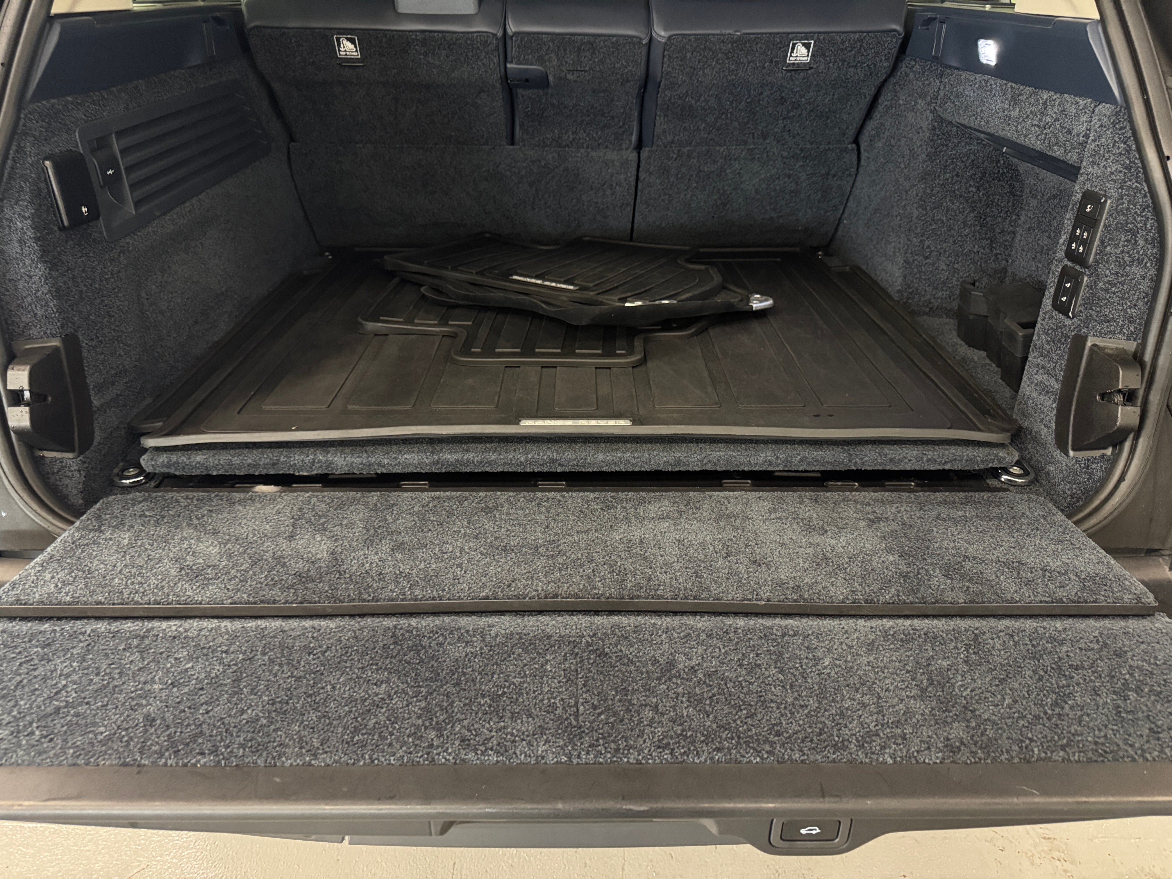land rover range rover 2018 SALGV2RE9JA501841 image land rover range rover 2018 SALGV2RE9JA501841 image